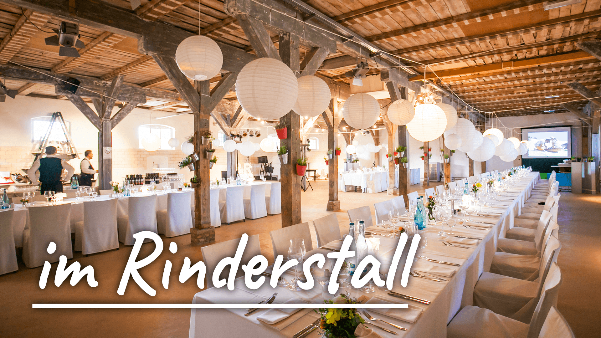 Rinderstall Rustikal und zünftig erwartet Sie für Ihre Hochzeit oder Veranstaltung der Rinderstall.