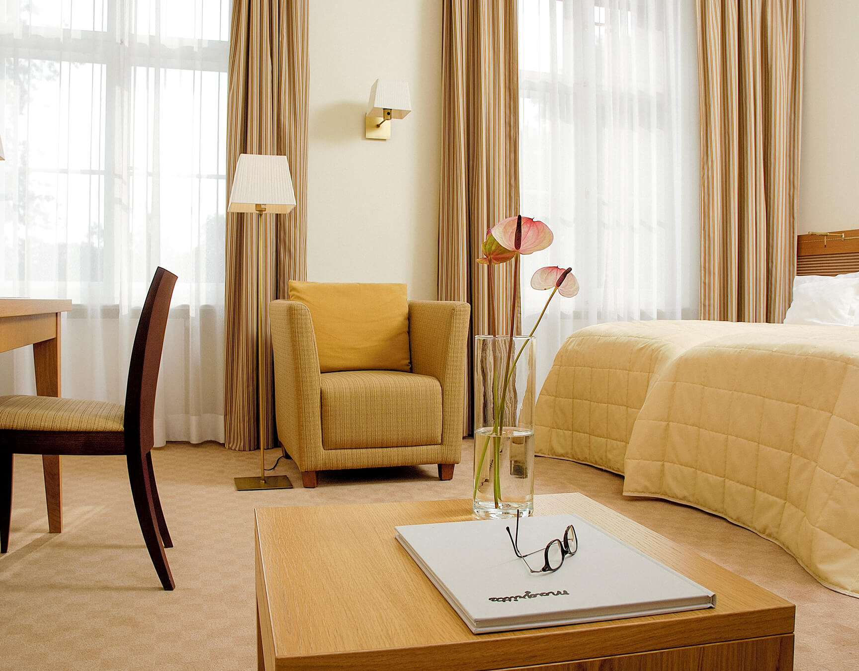 Mit klassischer Eleganz empfangen Sie die Doppelzimmer im Seehaus.